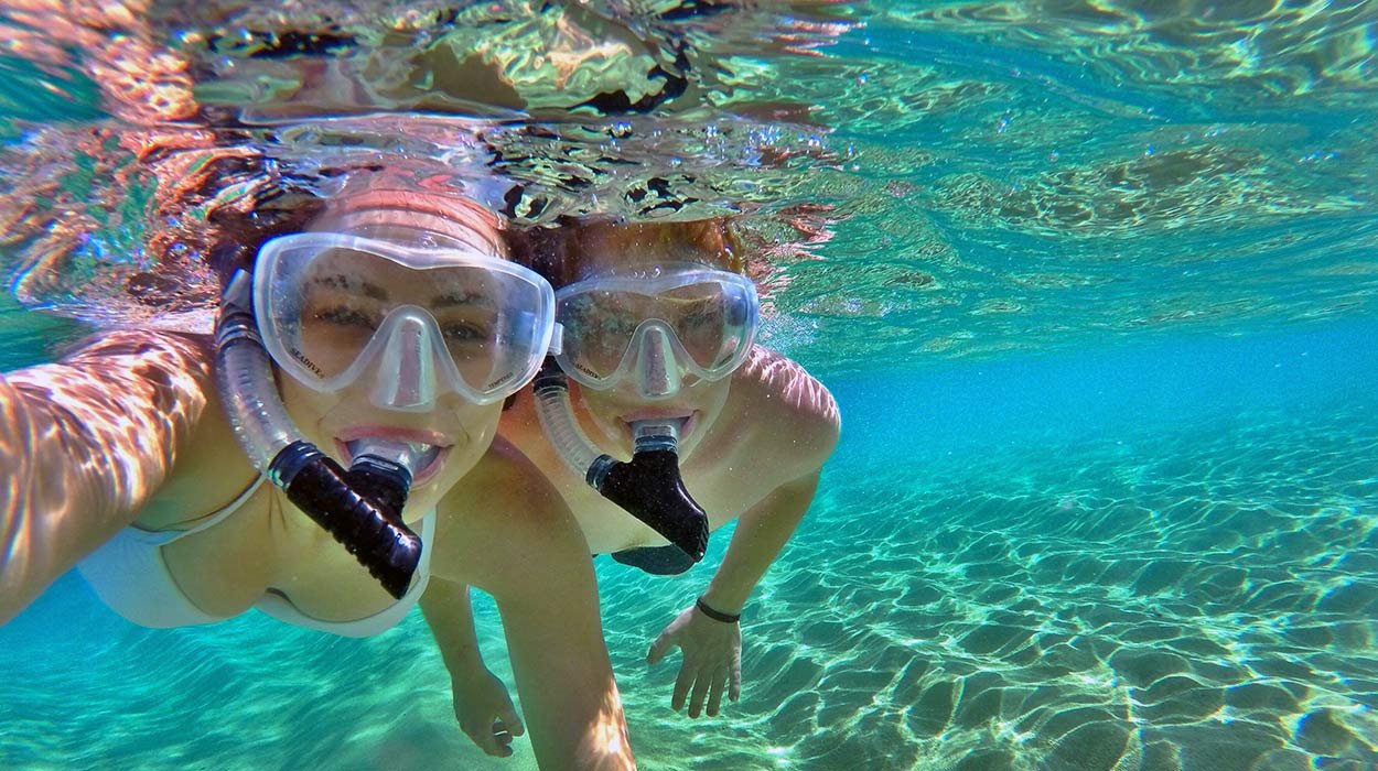 Snorkeling For Beginners: Your Complete Guide to Getting Started » Costa Rica Divers Snorkeling for beginners - how to get started?