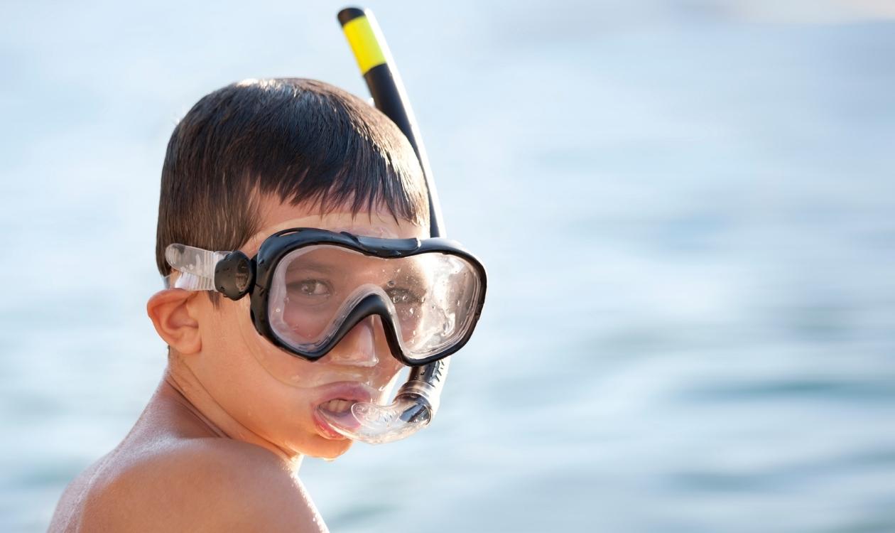 Right age to scuba dive. Is scuba diving for kids