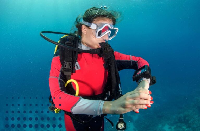 Dive computer for a beginner. Choosing dive equipment