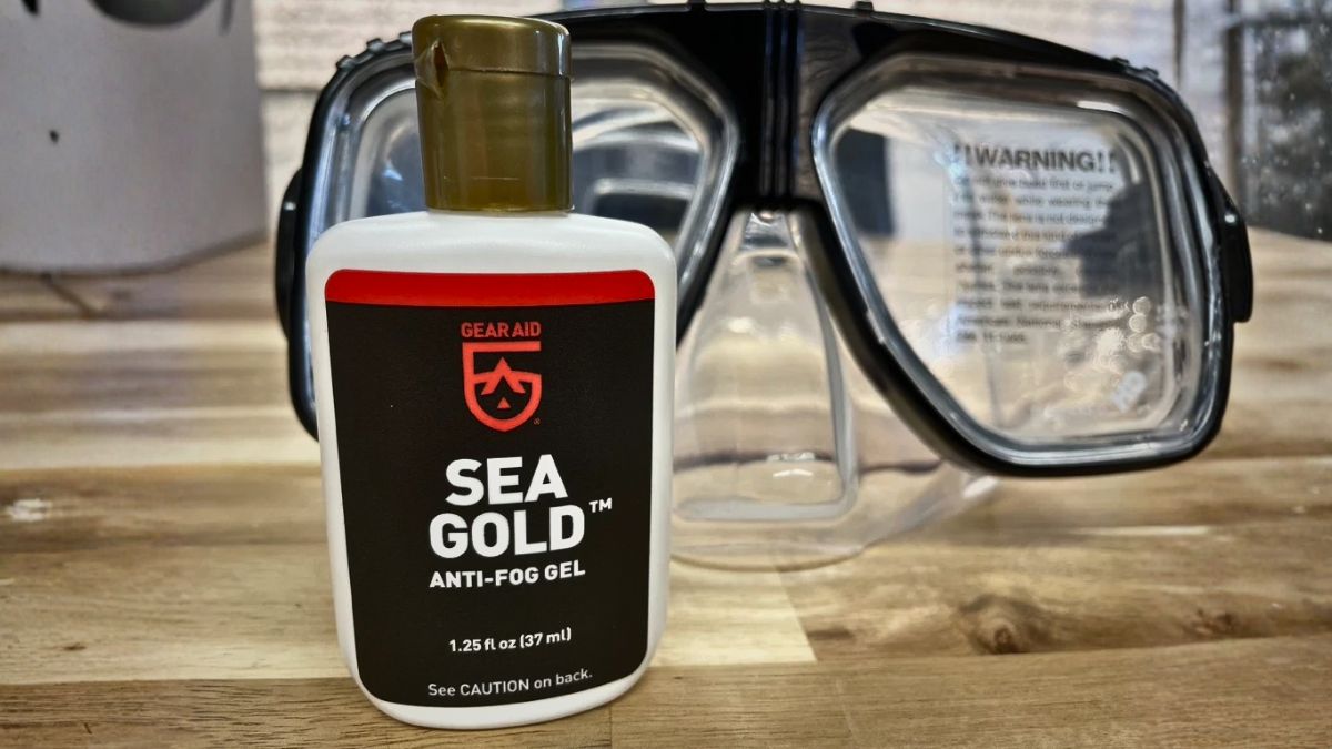 What Are the Best Gifts for a Scuba Diver? Expert Guide for 2026 » Costa Rica Divers Best Gifts for a Scuba Diver Anti-Fog Gel for Dive Masks