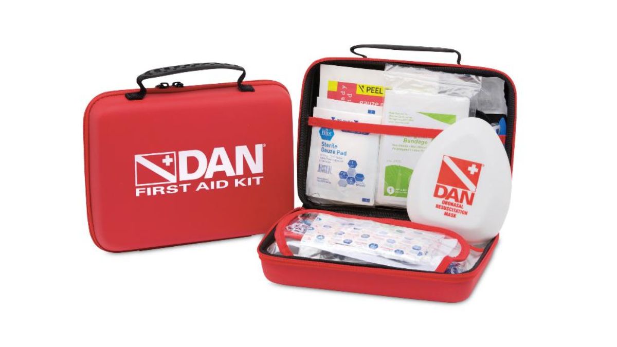 What Are the Best Gifts for a Scuba Diver? Expert Guide for 2026 » Costa Rica Divers What Are the Best Gifts for a Scuba Diver Scuba First Aid Kit