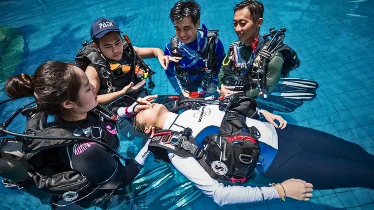 Why Take Your Rescue Diver Course in Costa Rica
