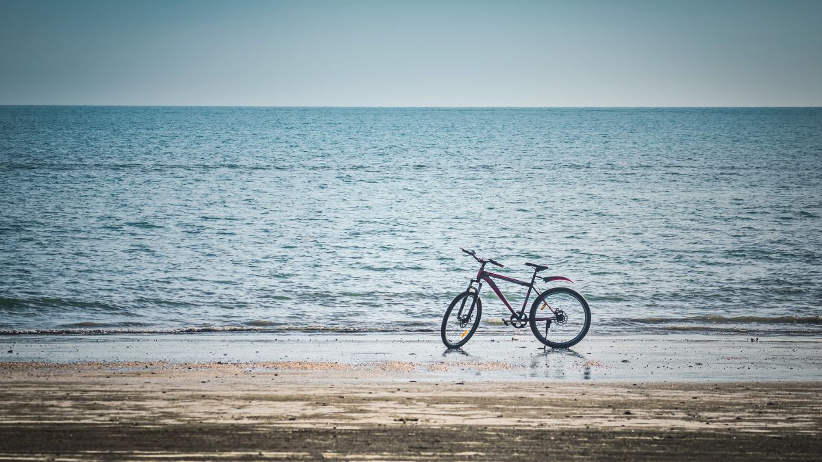 Getting Around Uvita: Local Transportation Guide » Costa Rica Divers Bikes work for short trips to beaches from central Uvita
